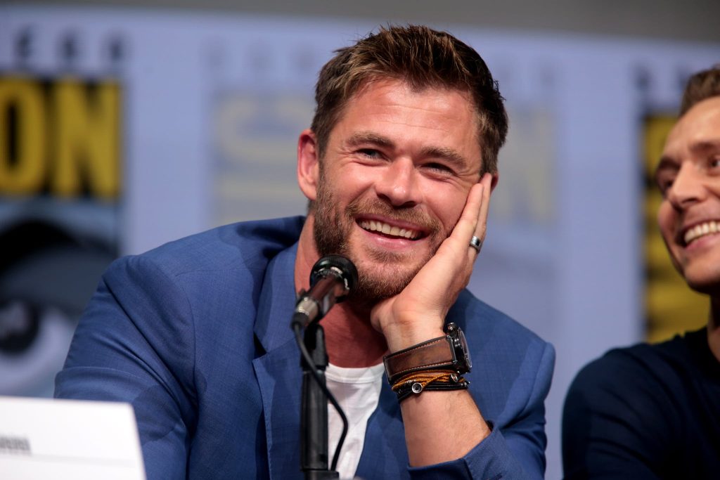 Chris Hemsworth looking ultracool by leaning his head