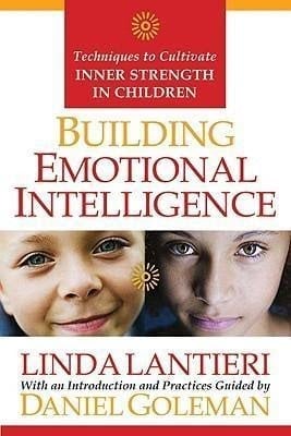 The book cover of Building Emotional Intelligence.