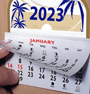 Tiny date keepers or mini calendars from DDPrintPromo that would make a unique gift for an employee.